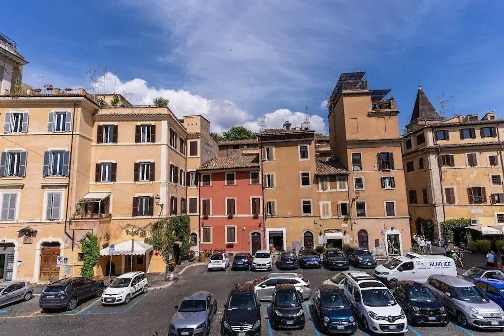 Apartment Trastevere At Piazza Giuditta Arcuati Suite Rome
